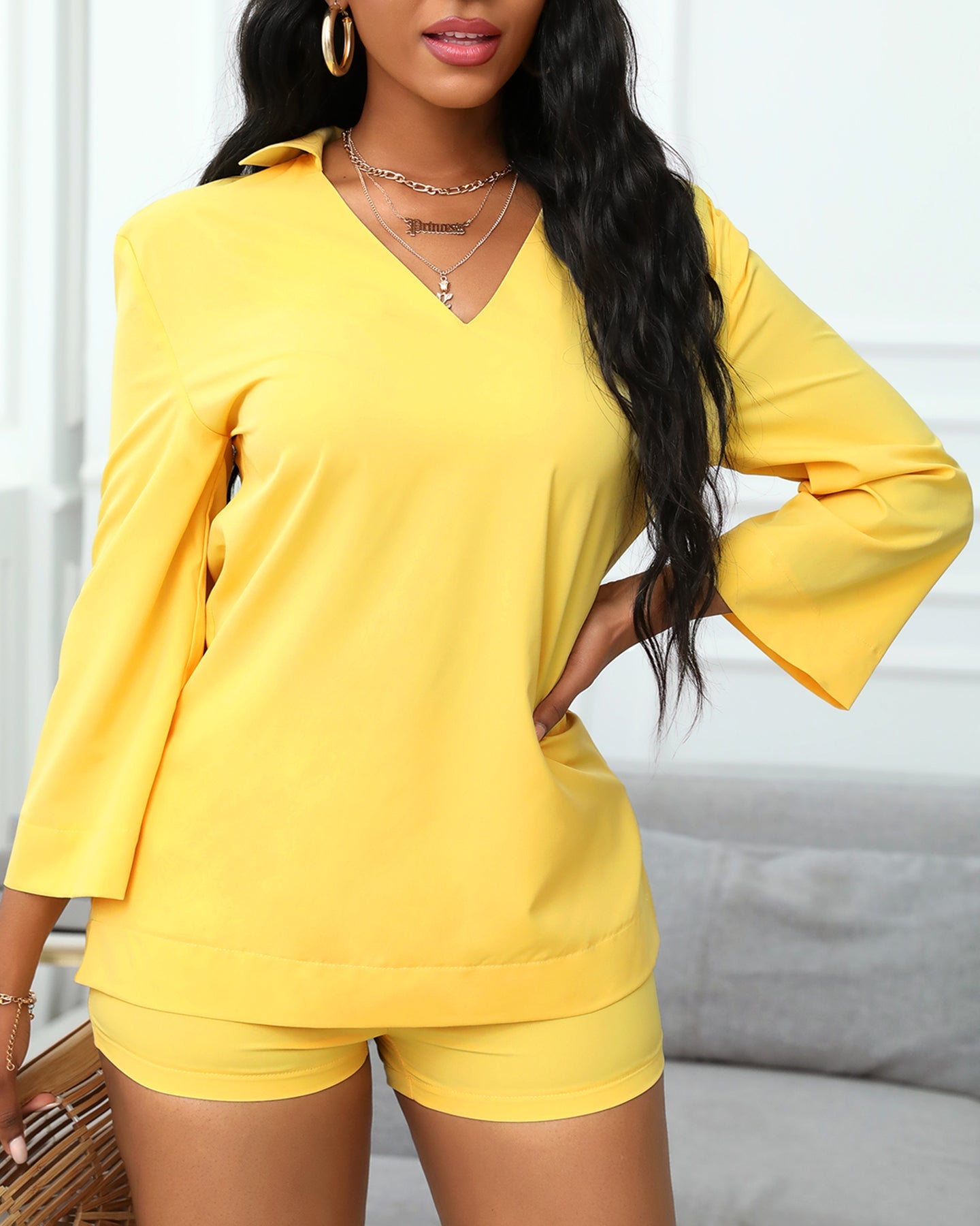 Women Plain Bell Sleeve V-Neck Long Casual Loose Top & Shorts Set Casual Summer Solid Streetewar Suit Sets