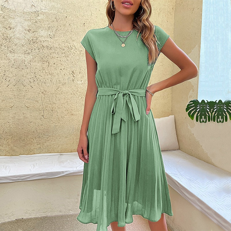 Summer Holiday Women's O Neck Short Sleeve Solid Color Pleadted Chic Pleated Dress