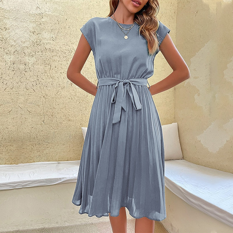 Summer Holiday Women's O Neck Short Sleeve Solid Color Pleadted Chic Pleated Dress