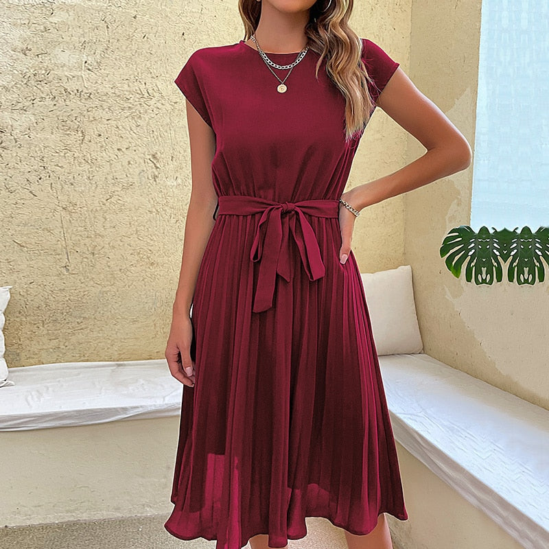 Summer Holiday Women's O Neck Short Sleeve Solid Color Pleadted Chic Pleated Dress