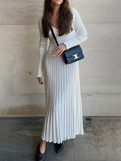 Autumn New V-Neck Knit Maxi Dress Women Ribbed Elegant Long Sleeve Streetwear High Waist Pleated Dresses Ladies Knitwear