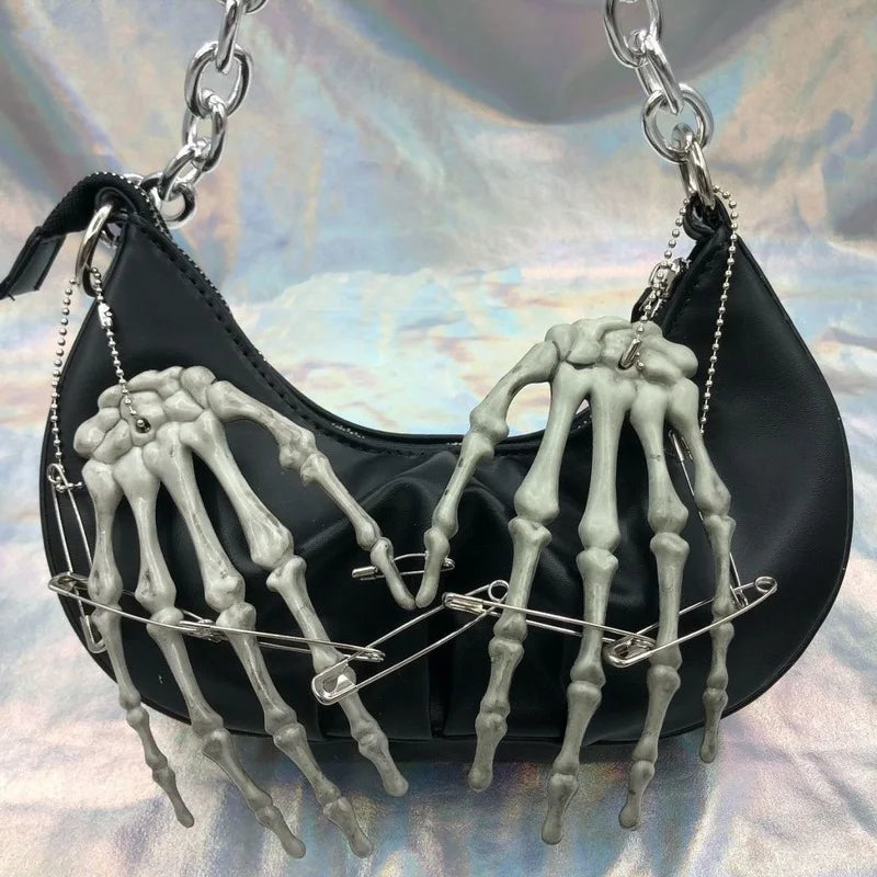 Harajuku Gothic Shoulder Bag Y2K Sweet Cool Girls Skull Dumpling Crossbody Messenger Bag Women Chain Hand Bone Handbags