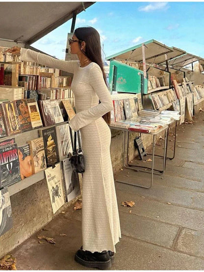 Woman White Kintted Bodycon Dress Fashion Long Sleeve Hip Wrapping Slim Long Dresses Autumn Female Elegant Commute Robe