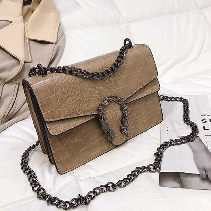 New  Shoulder Bag Chains Messenger Bag Fashion Girls Casual Handbag Simple Leisure Personality Small Square Women Bag